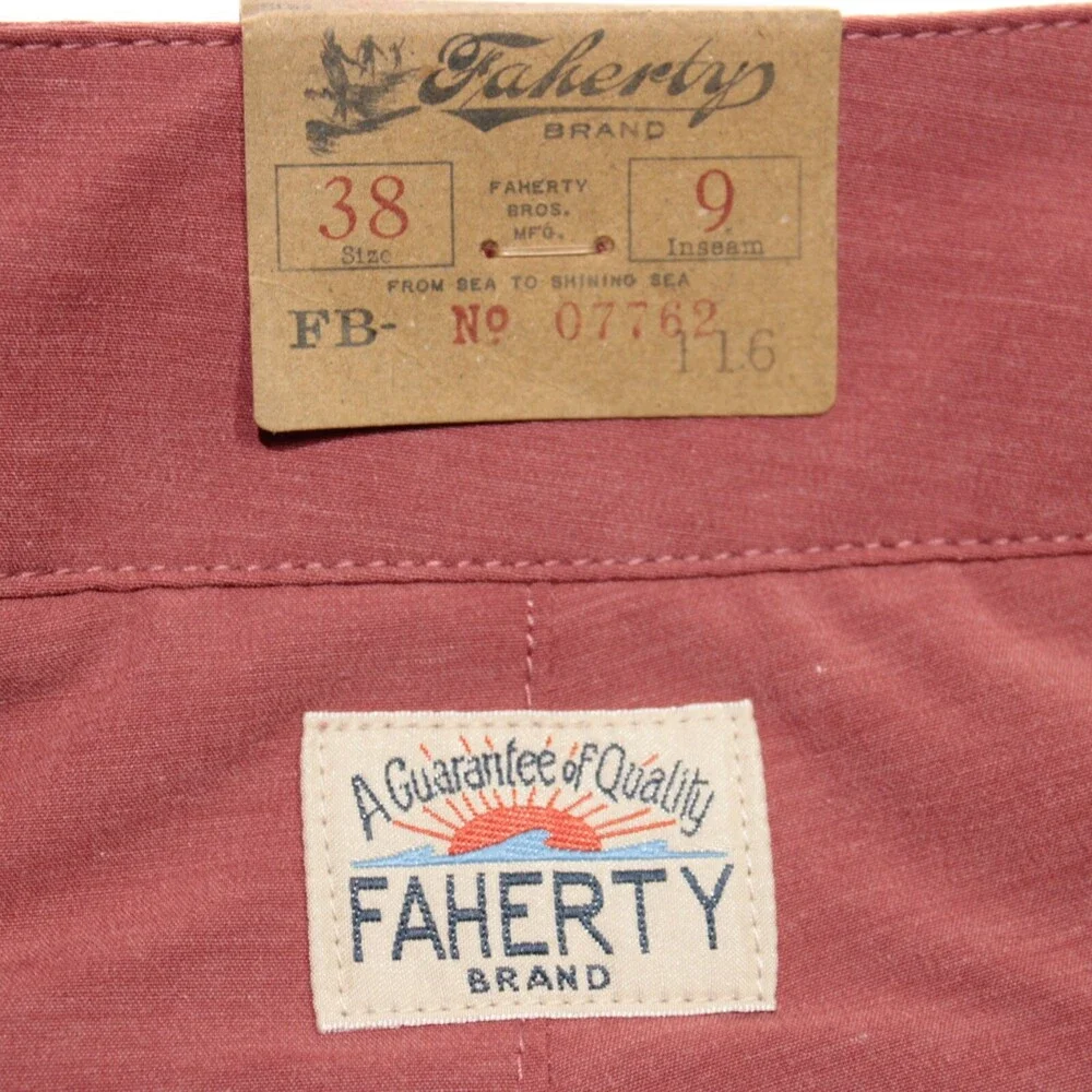 Faherty NWT Bermudas / Casual Shorts Size 38 US In Solid Red Polyester Blend